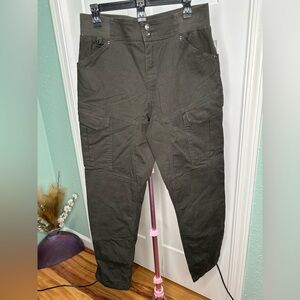 Women's Fire Hose Flex Shift Relaxed Leg Pants womens 8 regular dark green EC